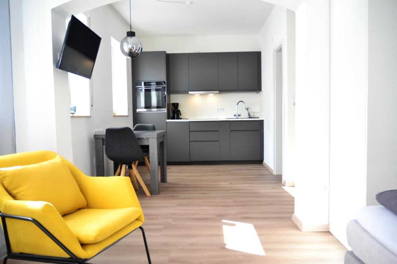 Hotel-Garni 'Zum Weinkrug' Sommerhausen Luaran gambar