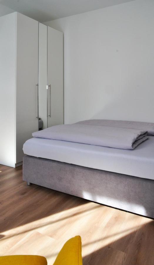 Hotel-Garni 'Zum Weinkrug' Sommerhausen Luaran gambar