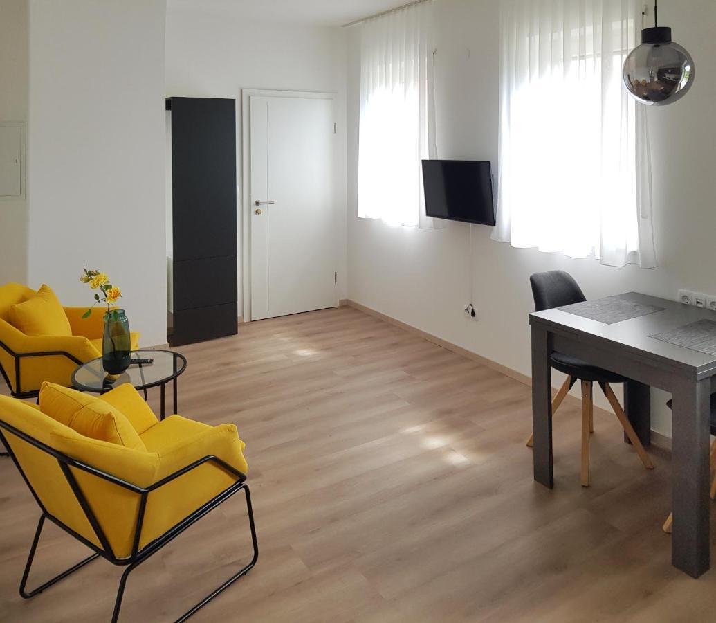 Hotel-Garni 'Zum Weinkrug' Sommerhausen Bilik gambar
